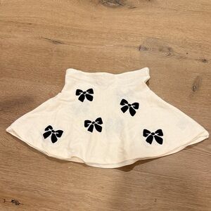 H&M Cream Skirt with Black Bow Details